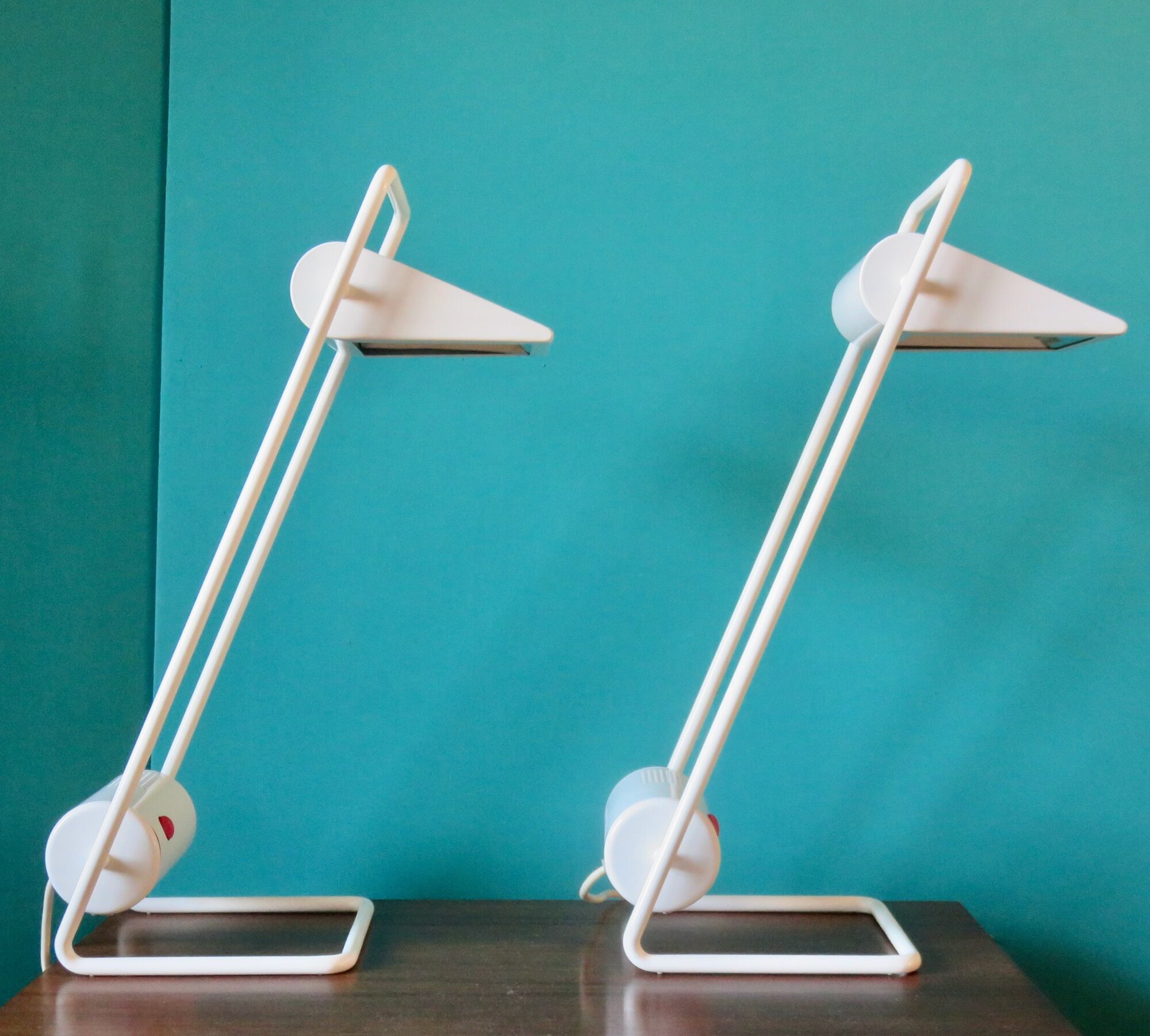 Pair of lamps in white lacquered metal "Arkilux". Denmark 1995