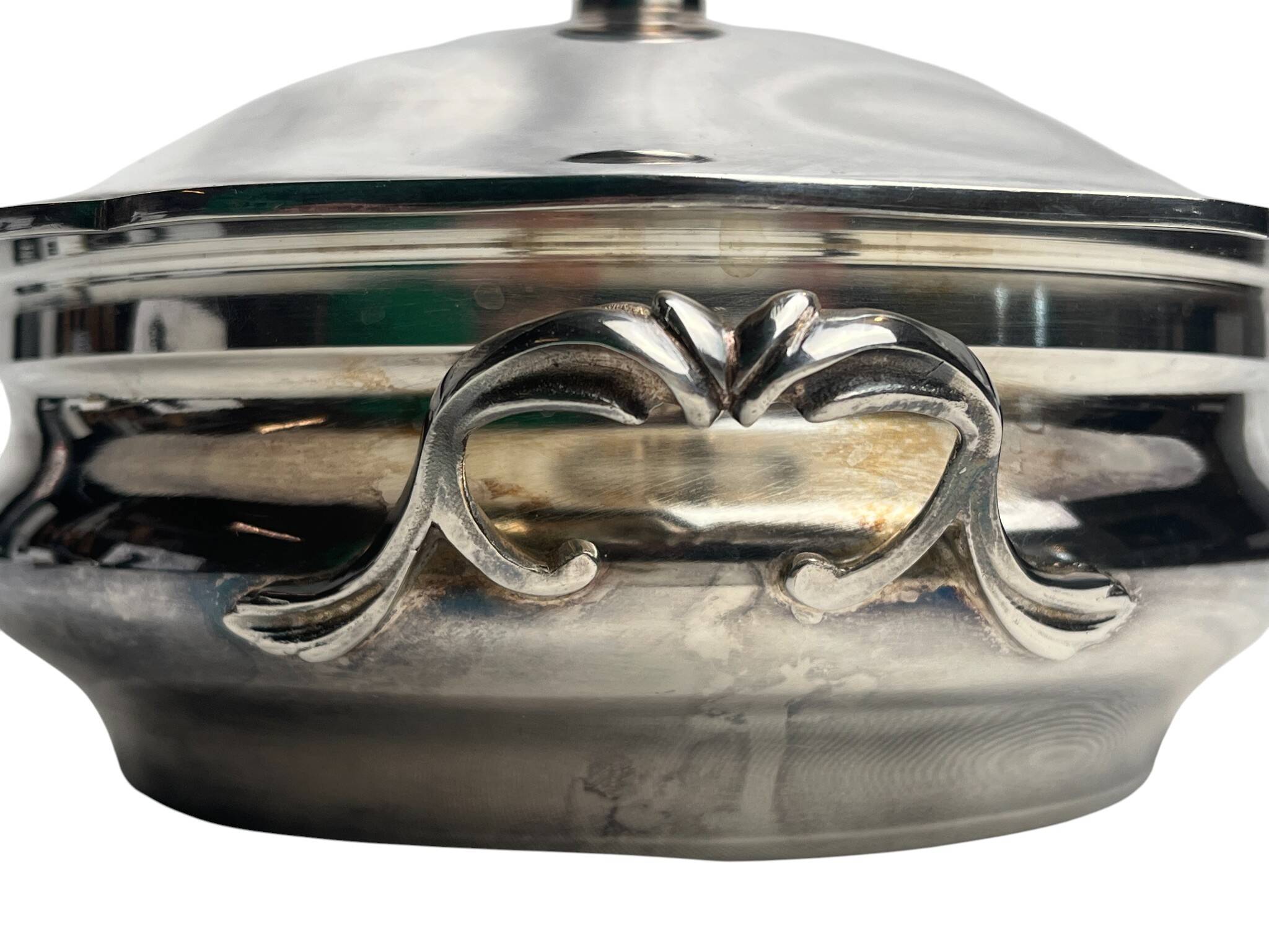 Tableware, silver-plated metal vegetable dish by Guildart, 20th century