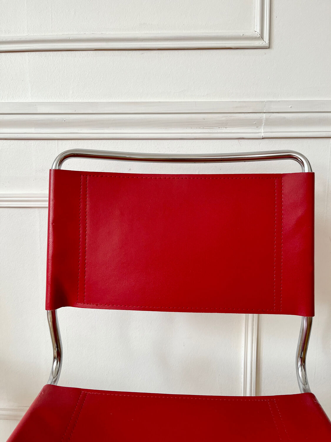Paire de chaises vintage en métal et cuir