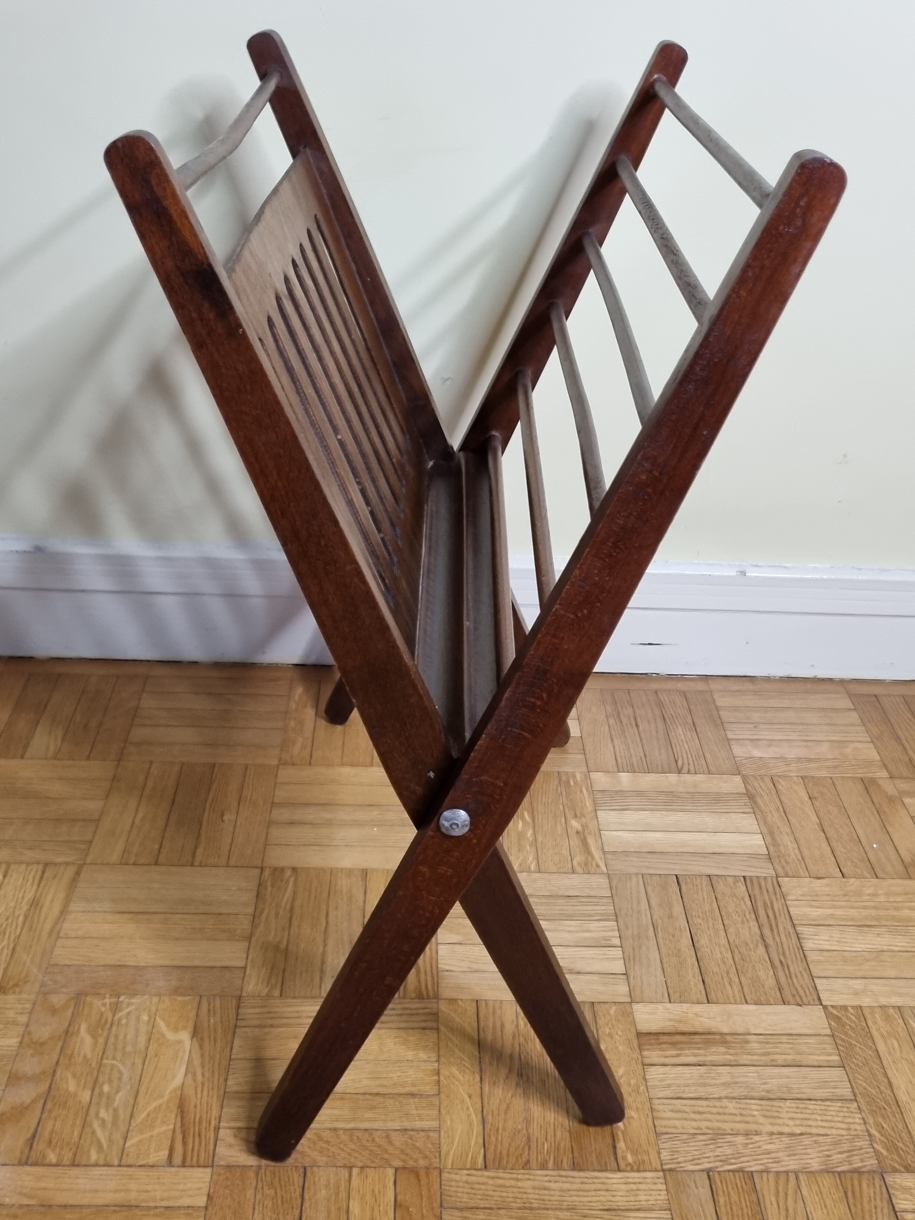 Folding teak magazine holder by Cees Braakman
