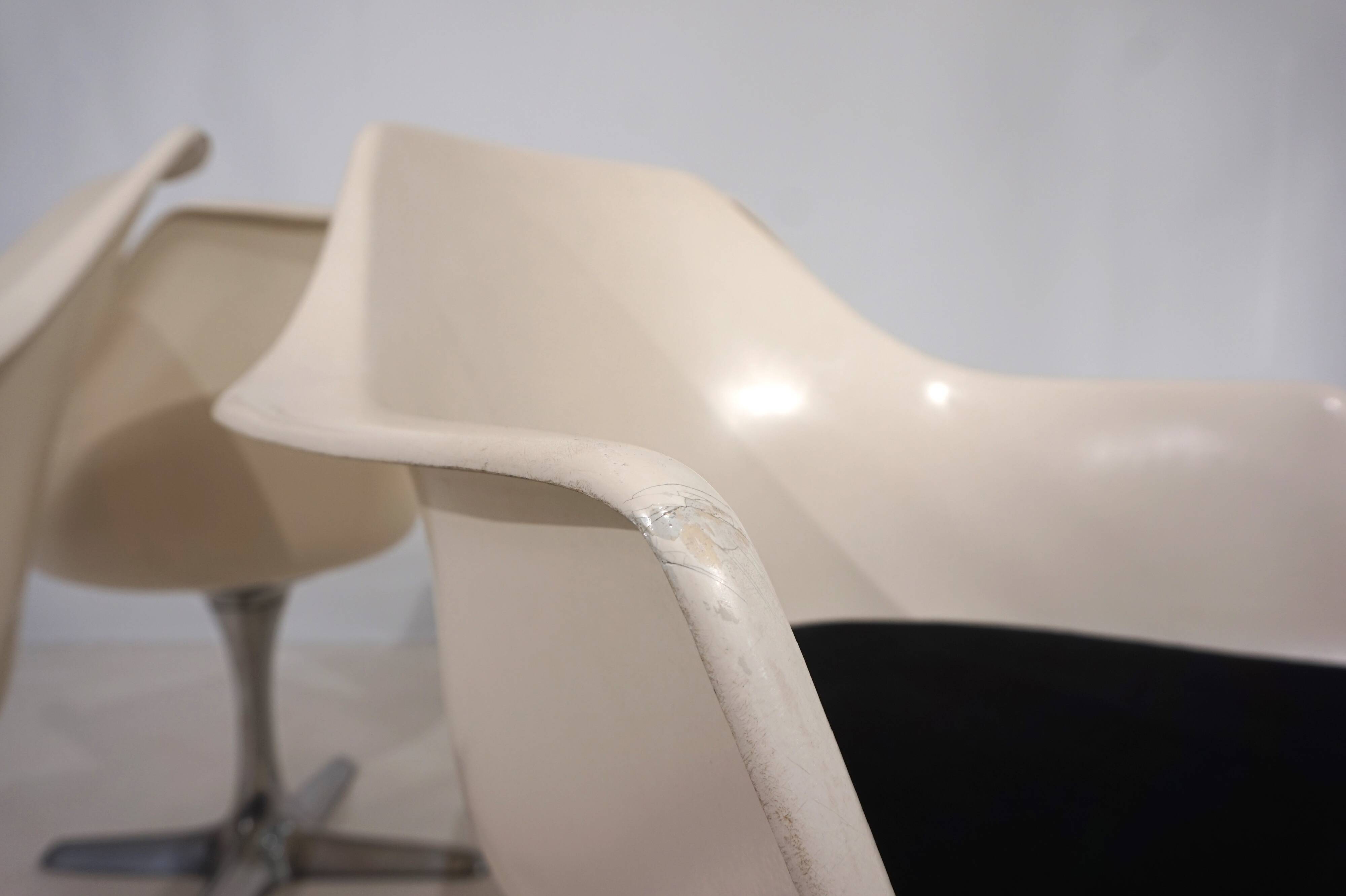 Ensemble de quatre chaises de salle à manger Arkana 116 par Maurice Burke, 1960