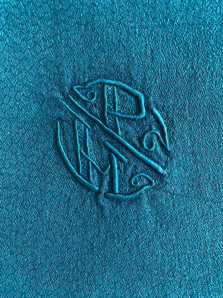 12 serviettes anciennes émeraudes damassées monogrammées "PH" - fils de lin - 54x52 cm