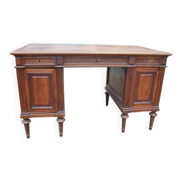 Bureau à caisson Napoléon III en noyer du 19e siècle