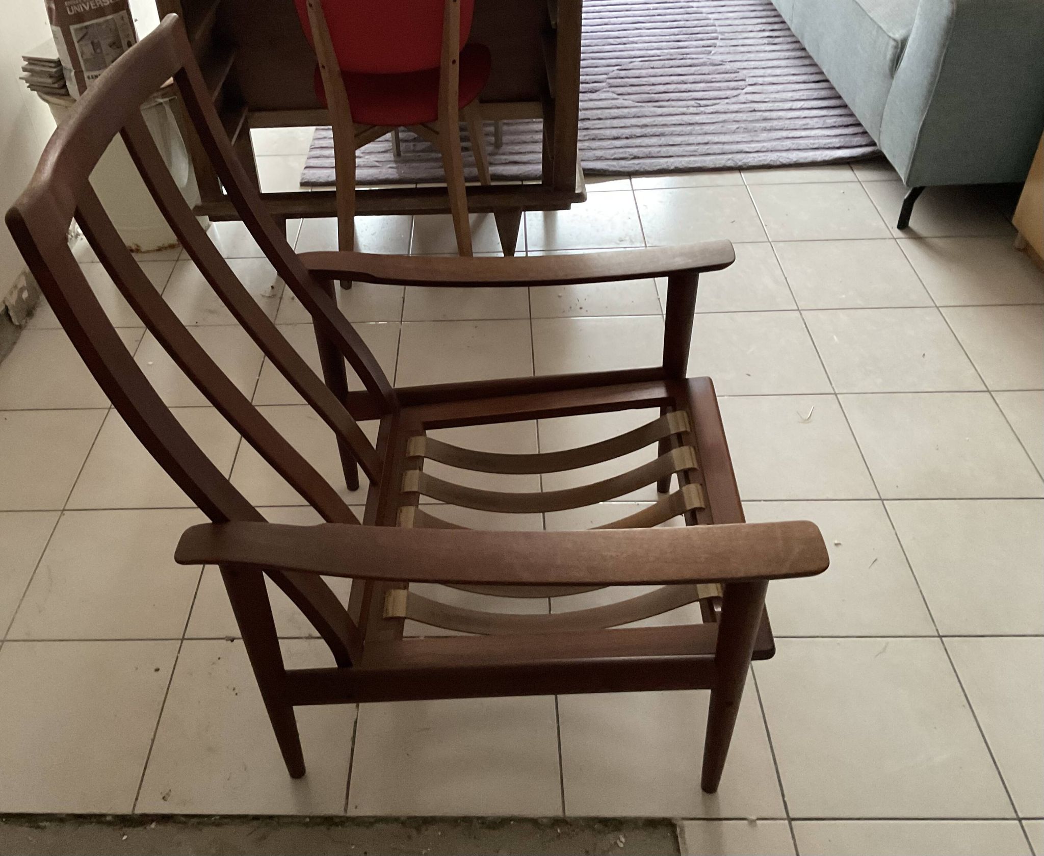 Scandinavian armchair with yellow cushions, original from the 1950s/60s.