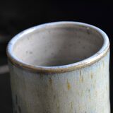 Vase rouleau/tube en grès ciselé et vernissé signé
