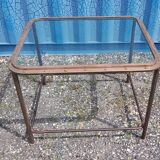 Table avec ancien hublot de bateau en  laiton avec piètement en fer / 100 x 85 x 76 cm