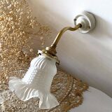 Tulip-shaped swan neck wall light in brass