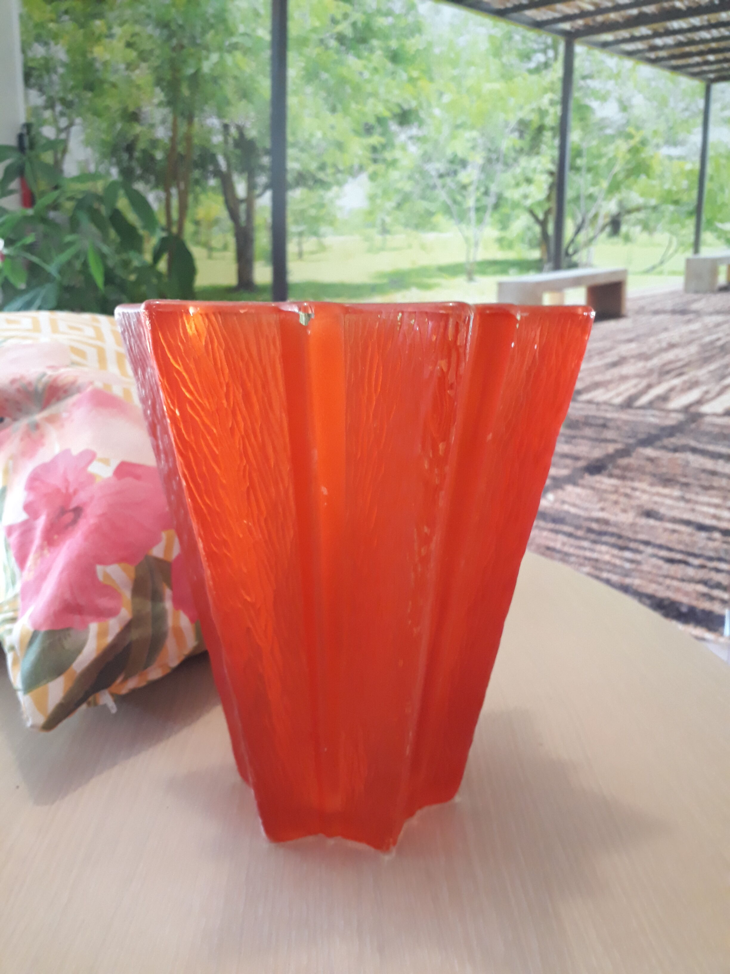 Vase en verre orange 22x19cm années 70