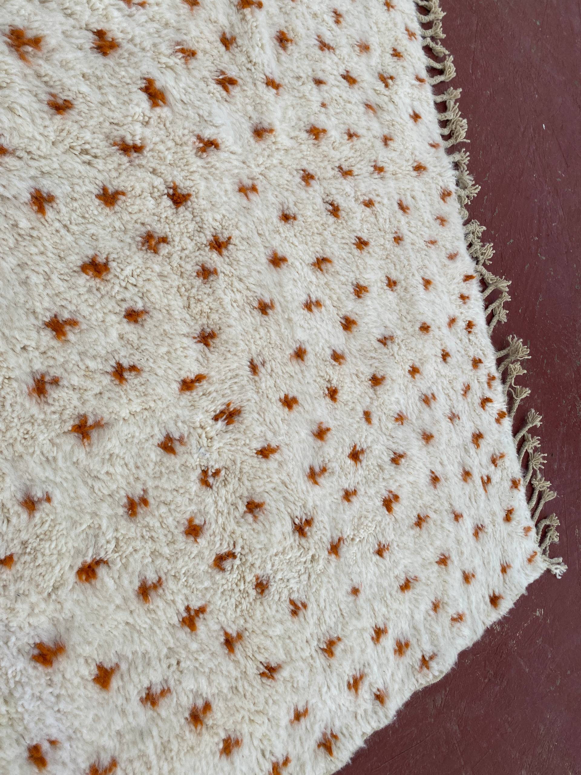 Authentic Beni Ouarain Rug 3.3x2.3M Unbleached Wool with Terracotta Patterns