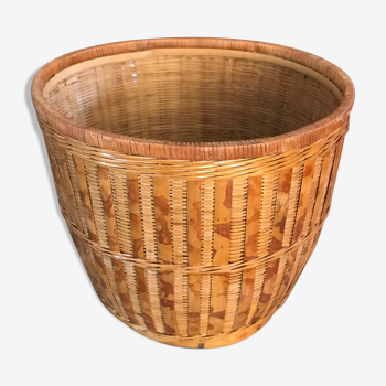 Rattan planter decoration basket vintage rounded shape.