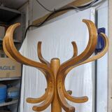 Parrot coat rack