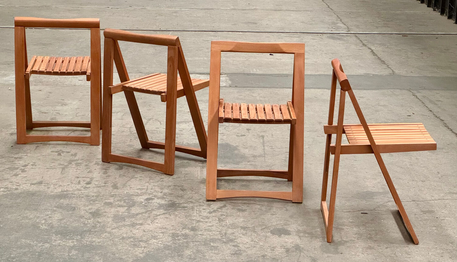 4 folding chairs Ado Jacober