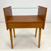 Table d'appoint ou table de nuit des années 1960 par Arch. František Jirak