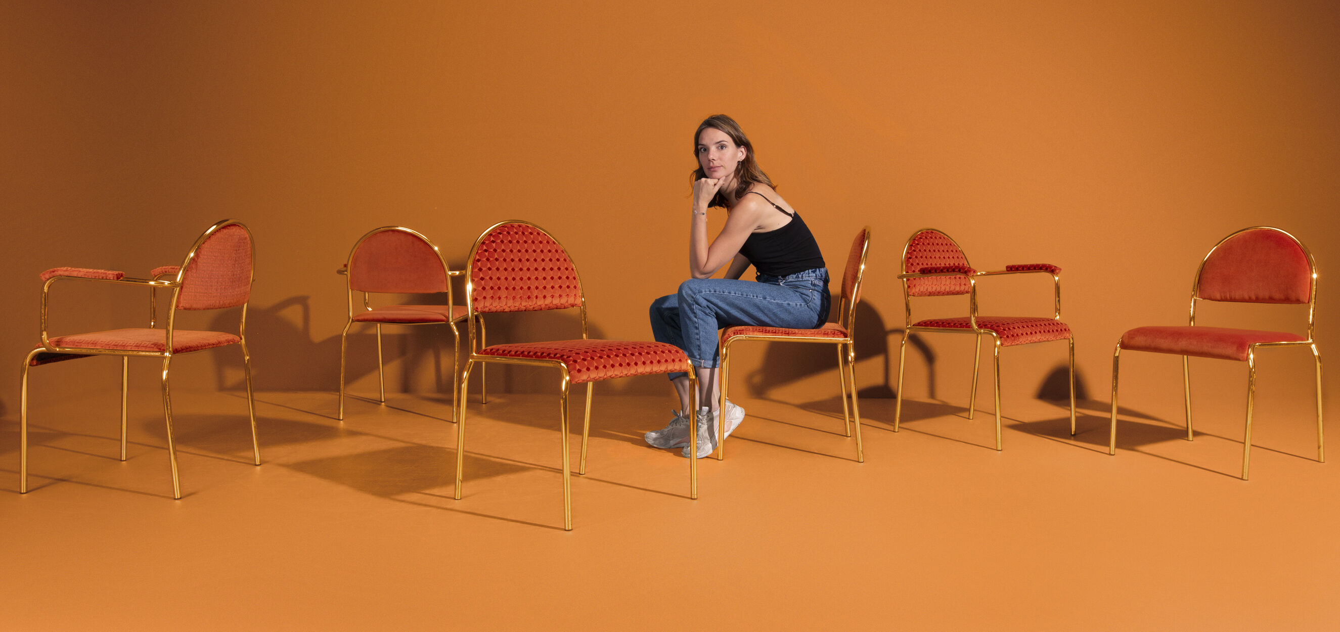 Fauteuil Hollywood Regency dans le guide FR 11, avec accoudoirs