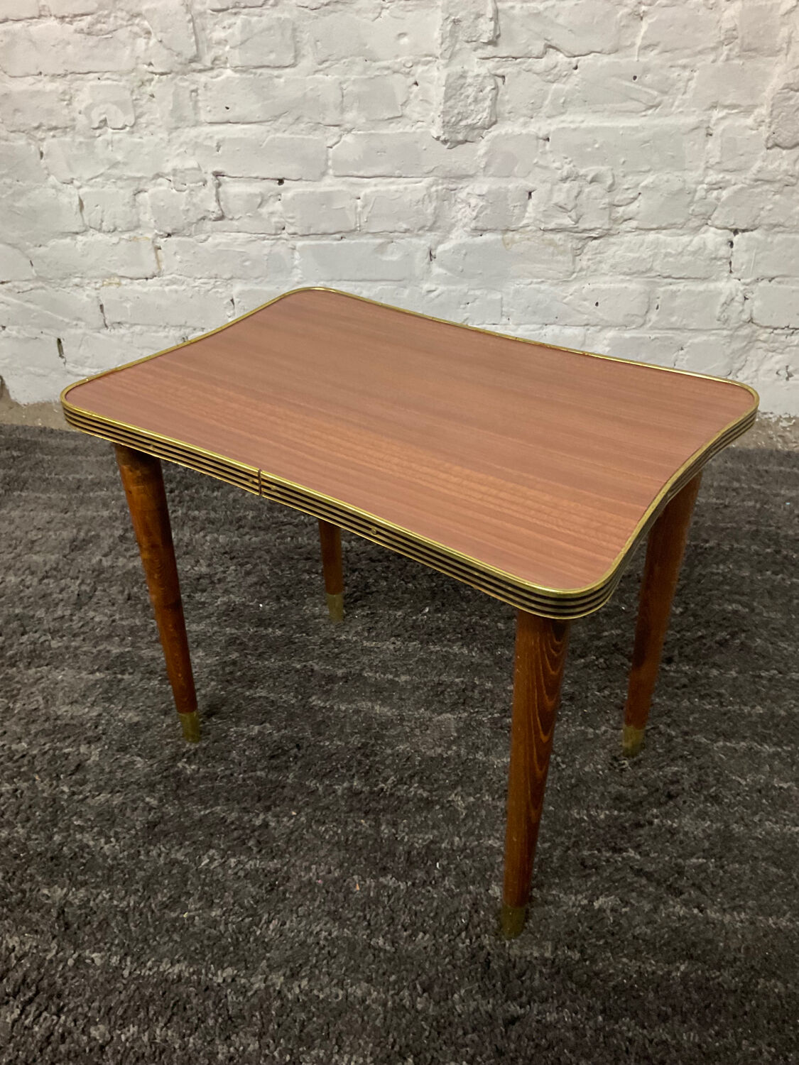 Vintage side table in Formica and teak 70s
