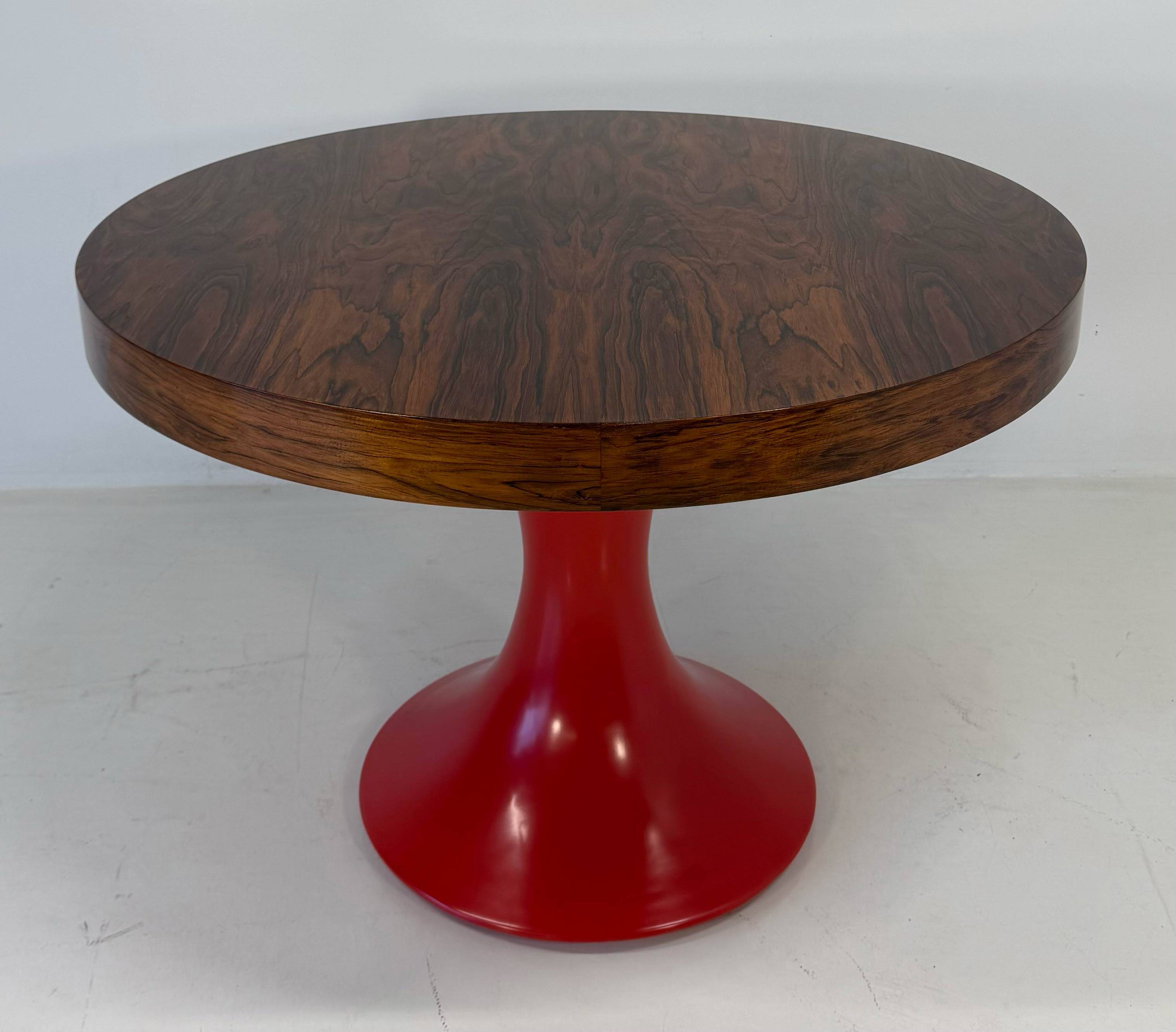 Italian Art Deco Round Table in Ziricote Wood with Red Lacquered Base, 1950