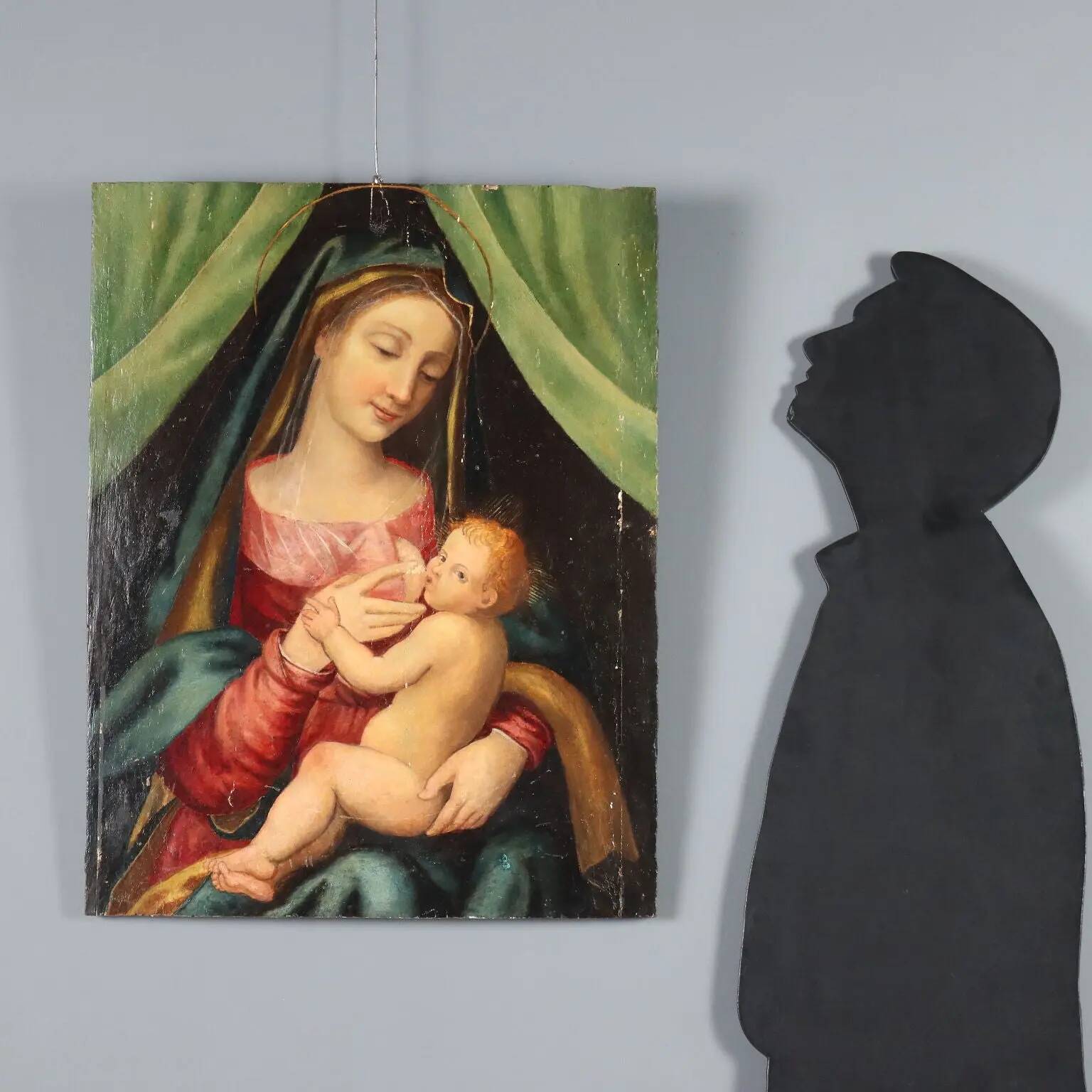 Ancient painting of the Virgin Mary with the Child Jesus, 16th century.
