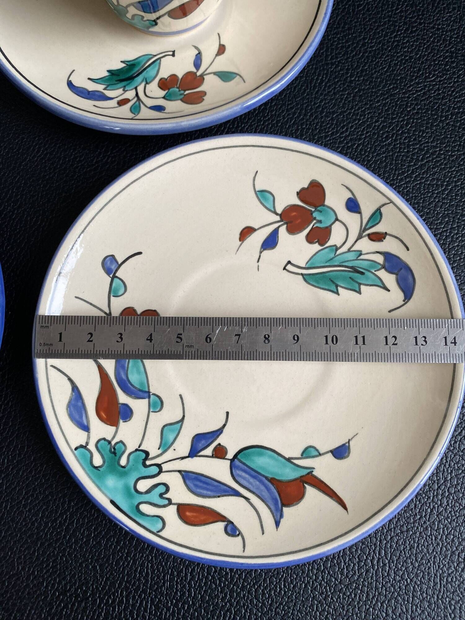 Set of 4 handmade cups and saucers – Hand-painted – Izni style