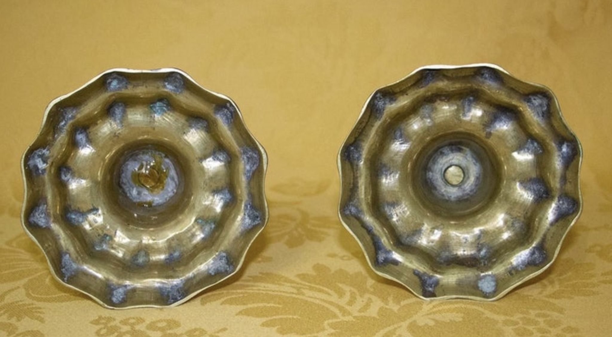 Pair of chandelier, gilded metal, Louis XV style, eighteenth century