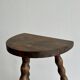 Tabouret ancien tripode en bois sculpté torsadé