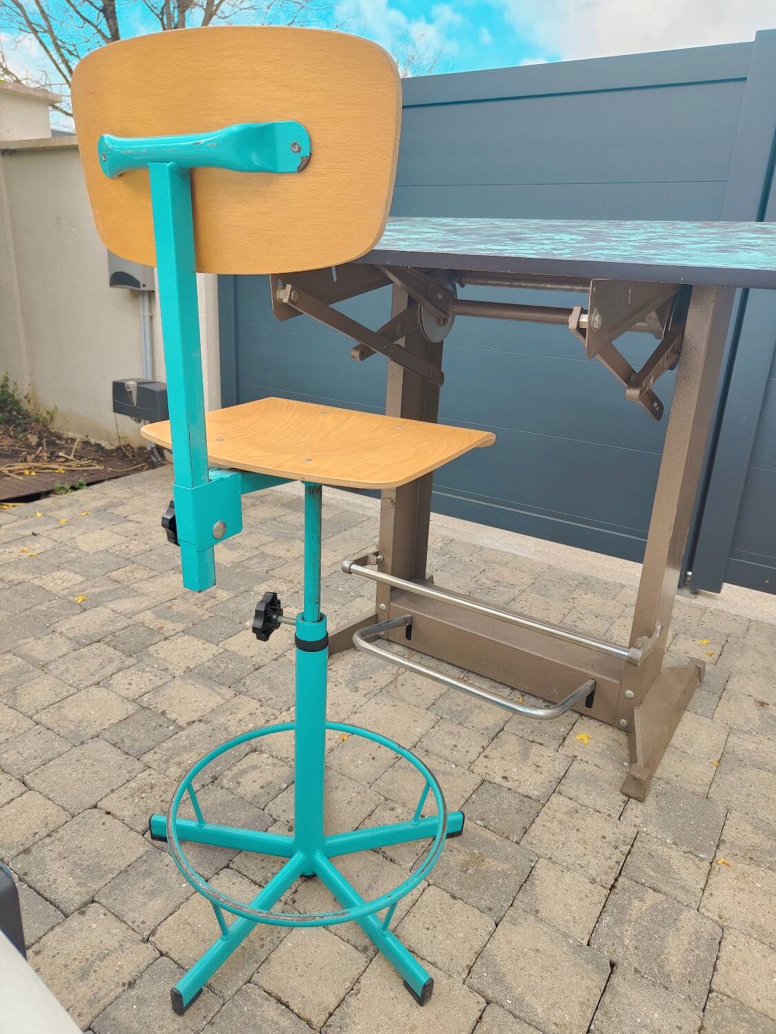 Architect's desk and its chair