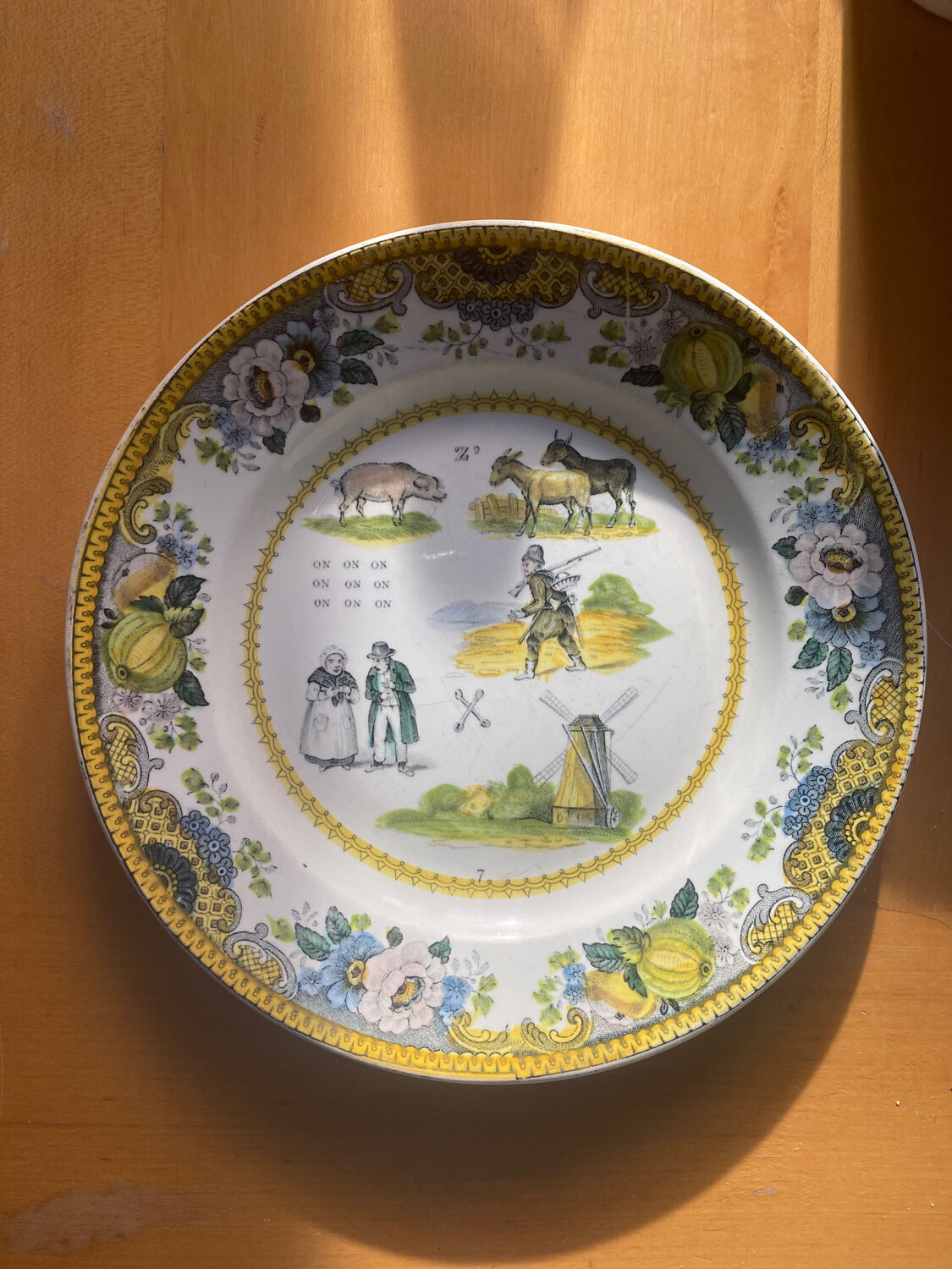 Choisy le roi - rare pair of polychrome rebus plates