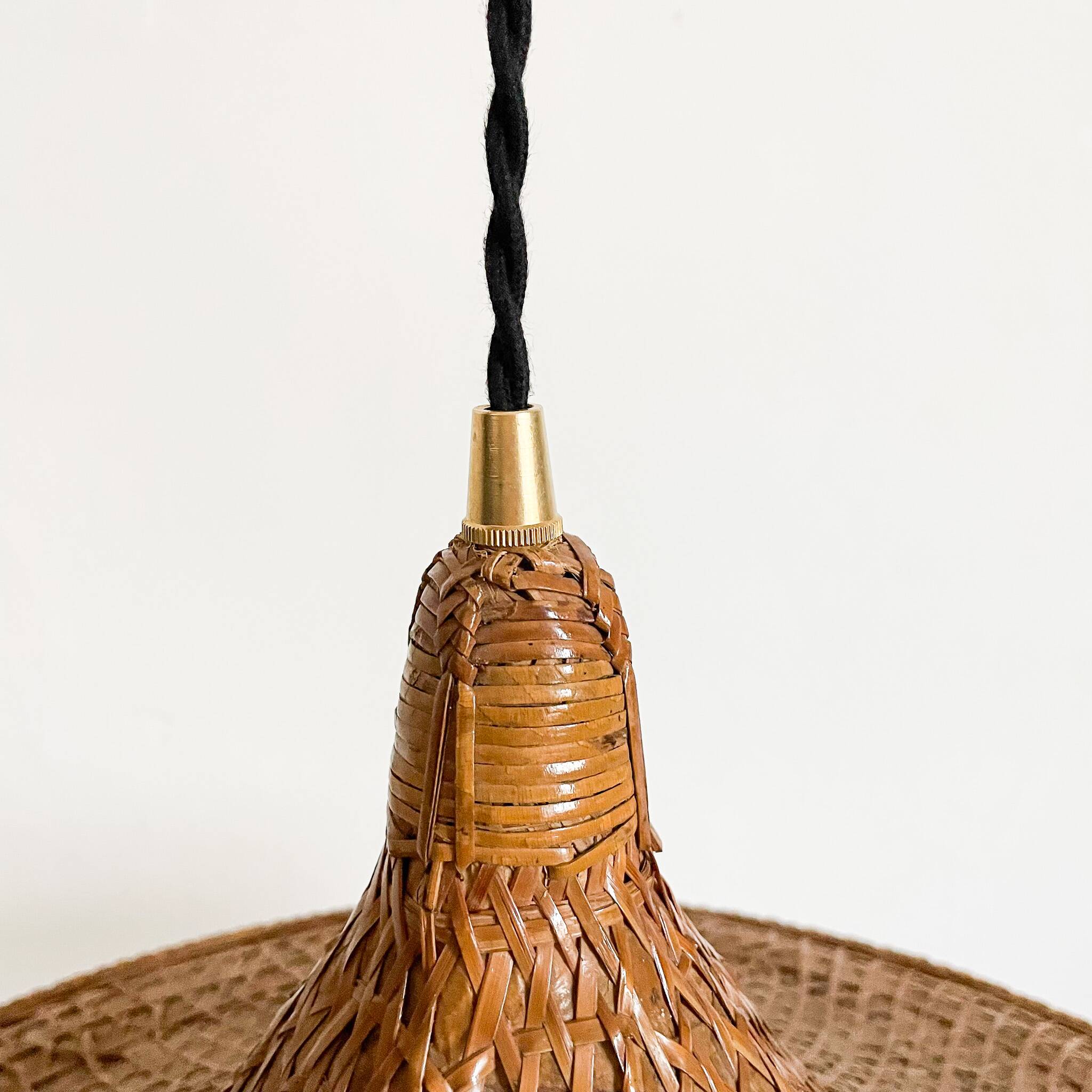 Woven wicker hat pendant