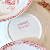Assiettes du XIXe siècle terre de fer rose Sarreguemines "Fontanges"