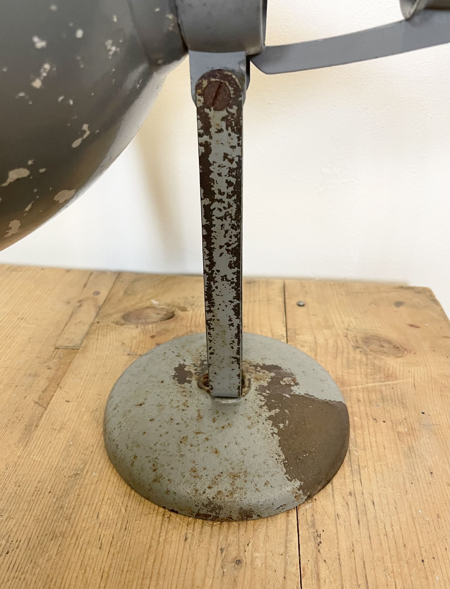 Lampe de table industrielle de bag turgi, années 1950