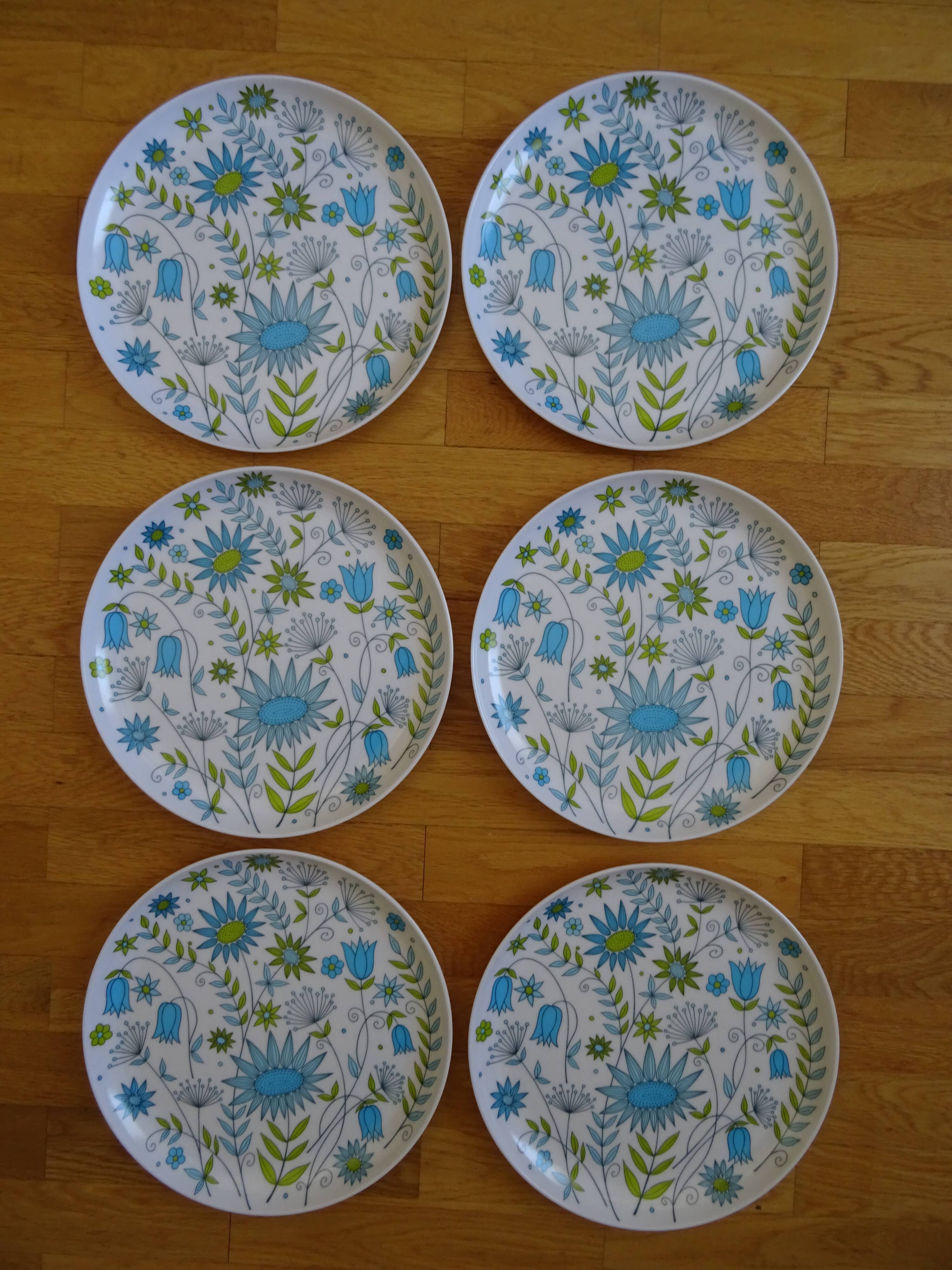 Series 6 Coraline plates in vintage melamine Rumilly France