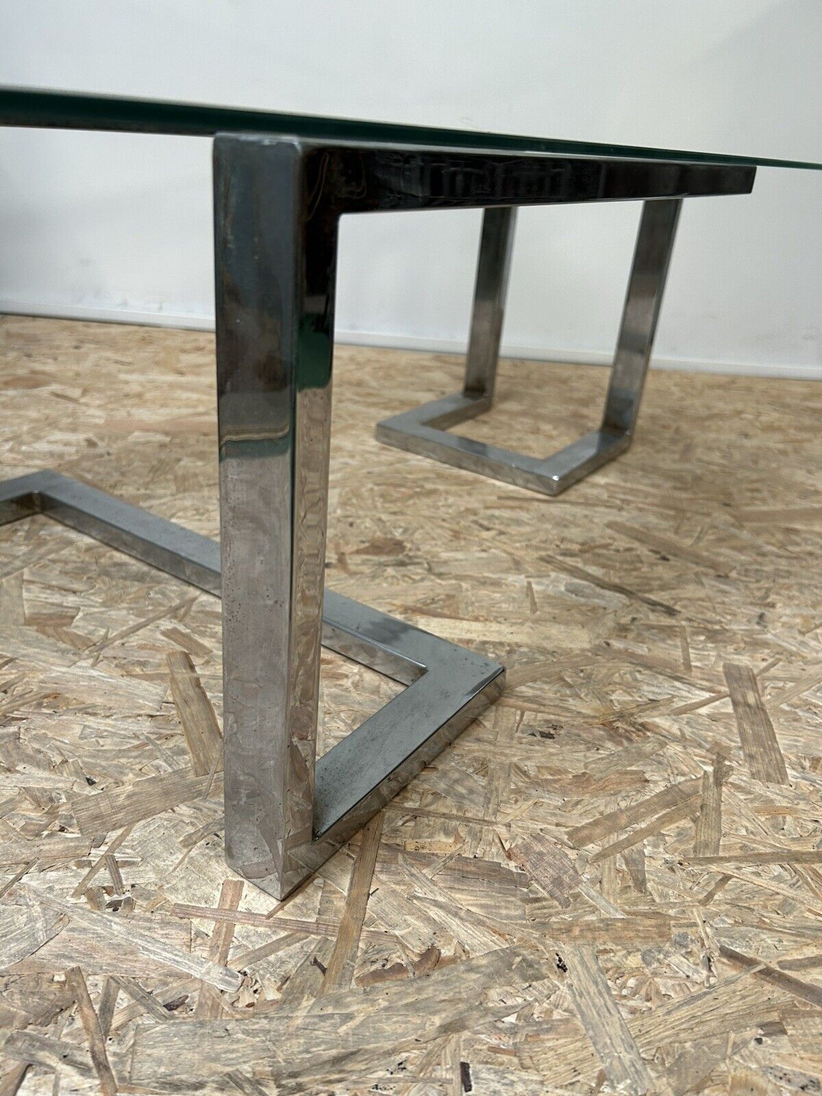 Old glass and chrome coffee table, 70