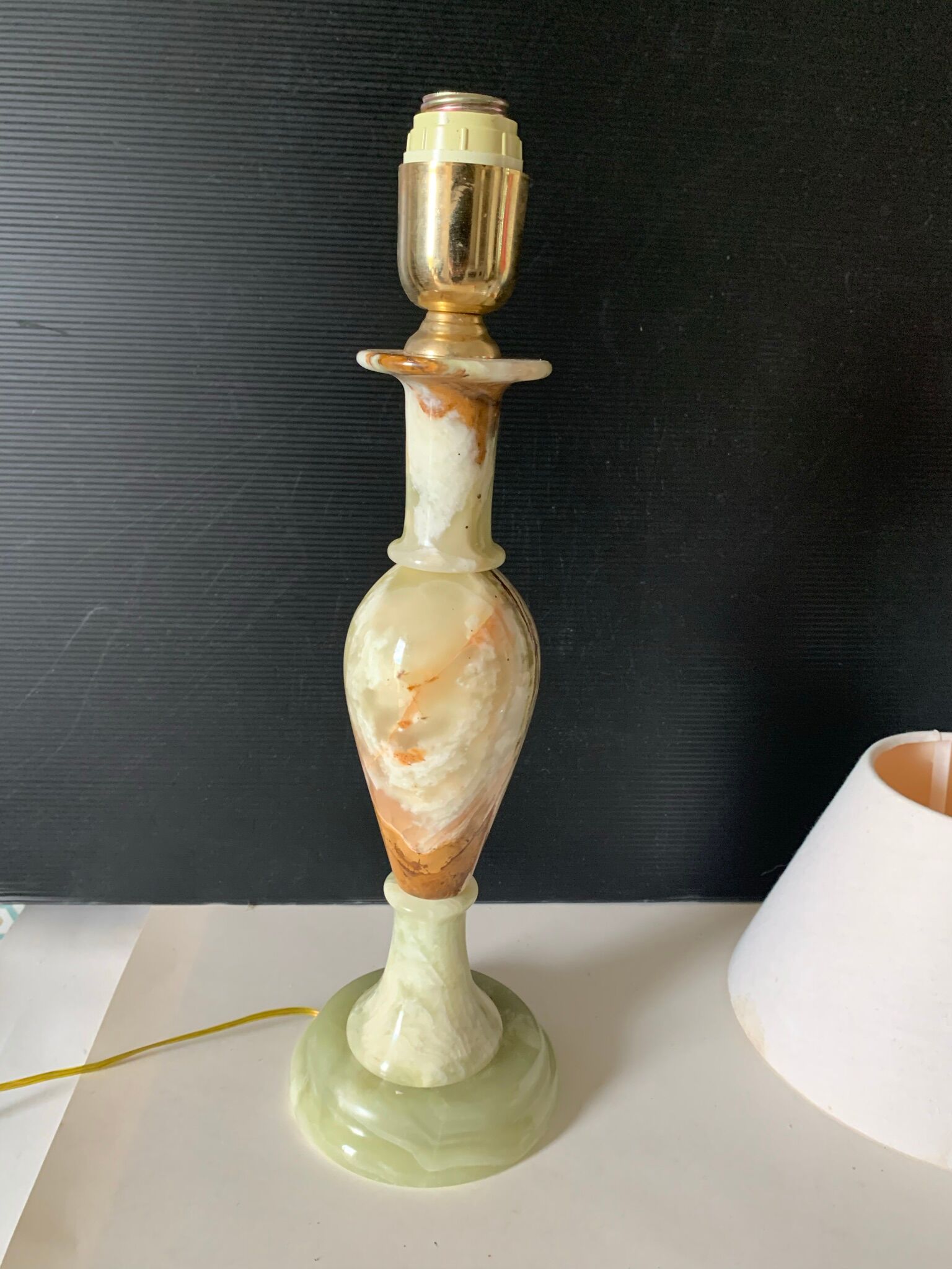 Onyx lamp stand