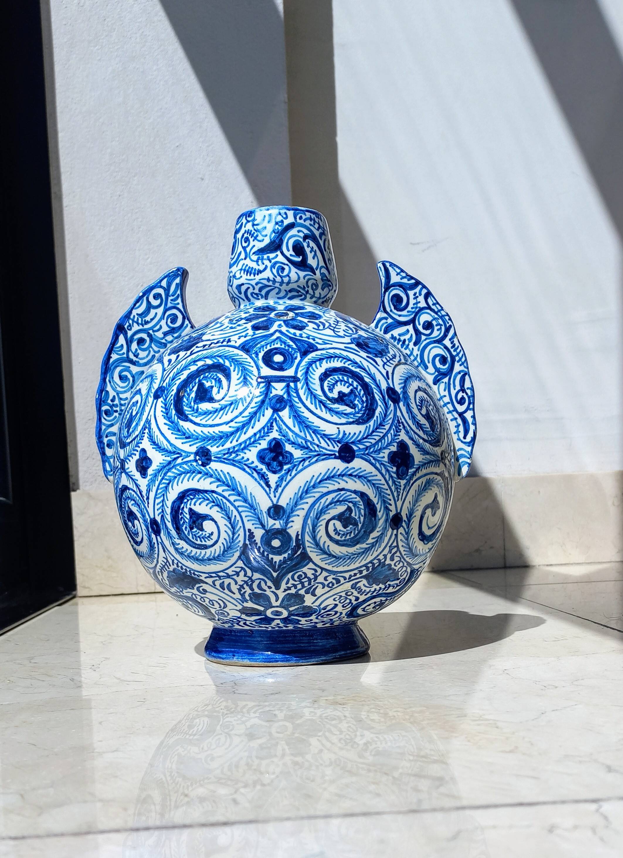 Alhambra style jug/vase