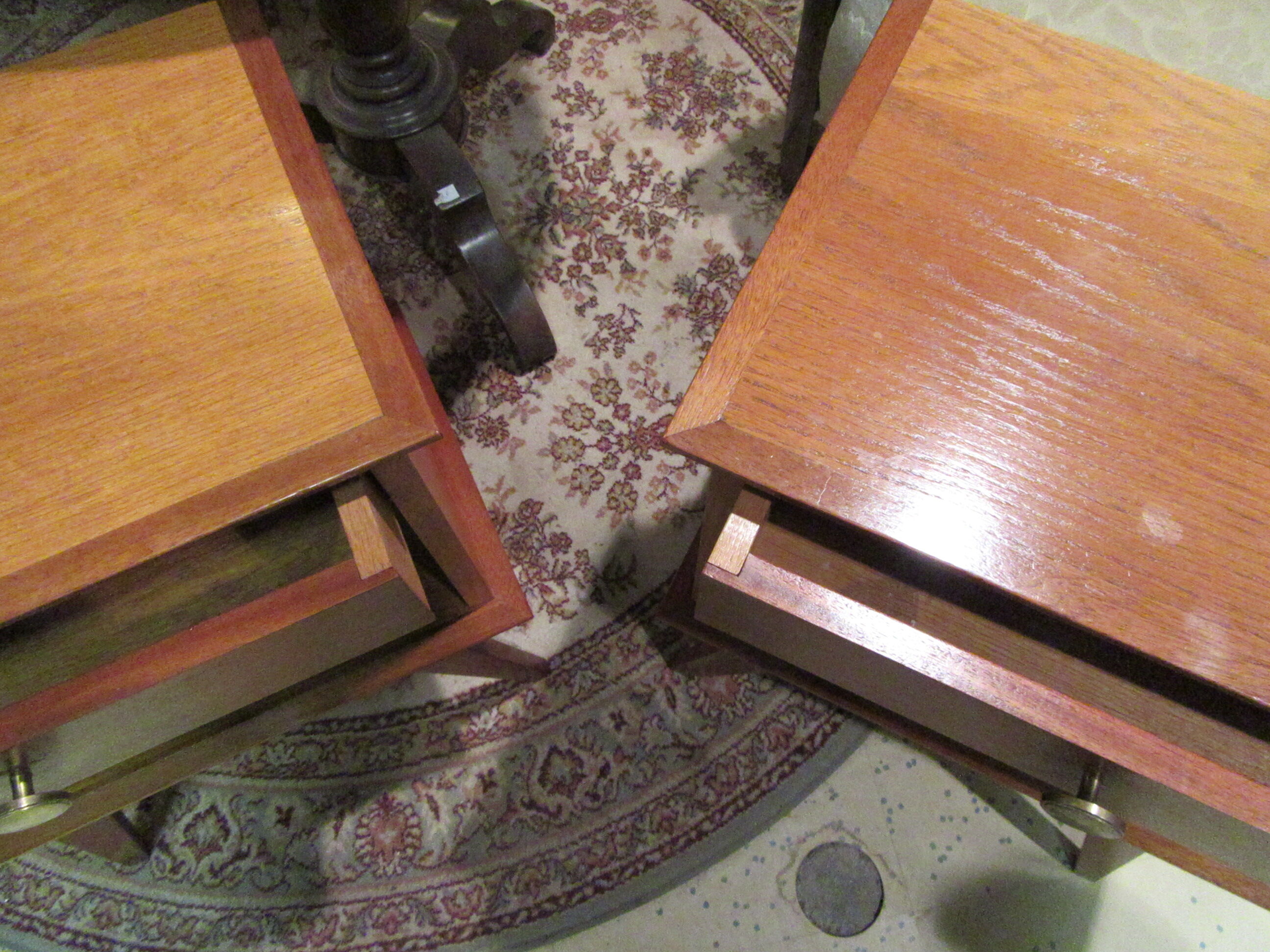 Pair nightstands vintage