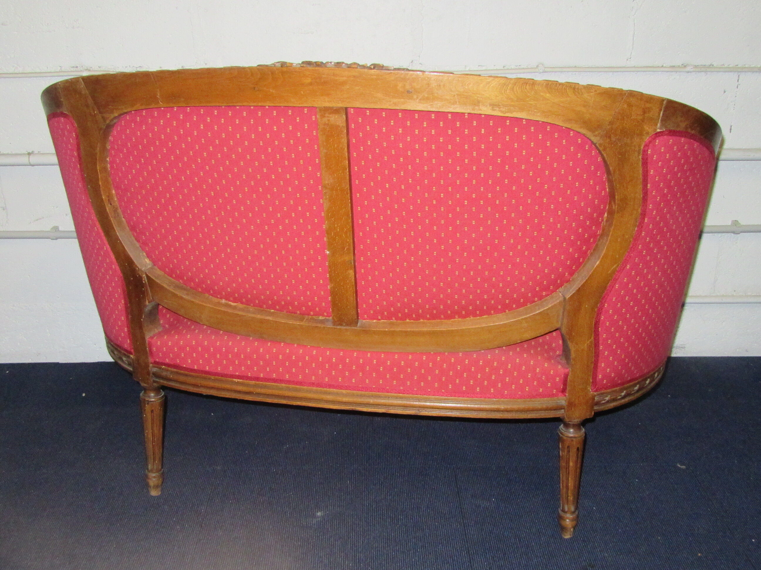 sofa style louis xvi th model medallion basket