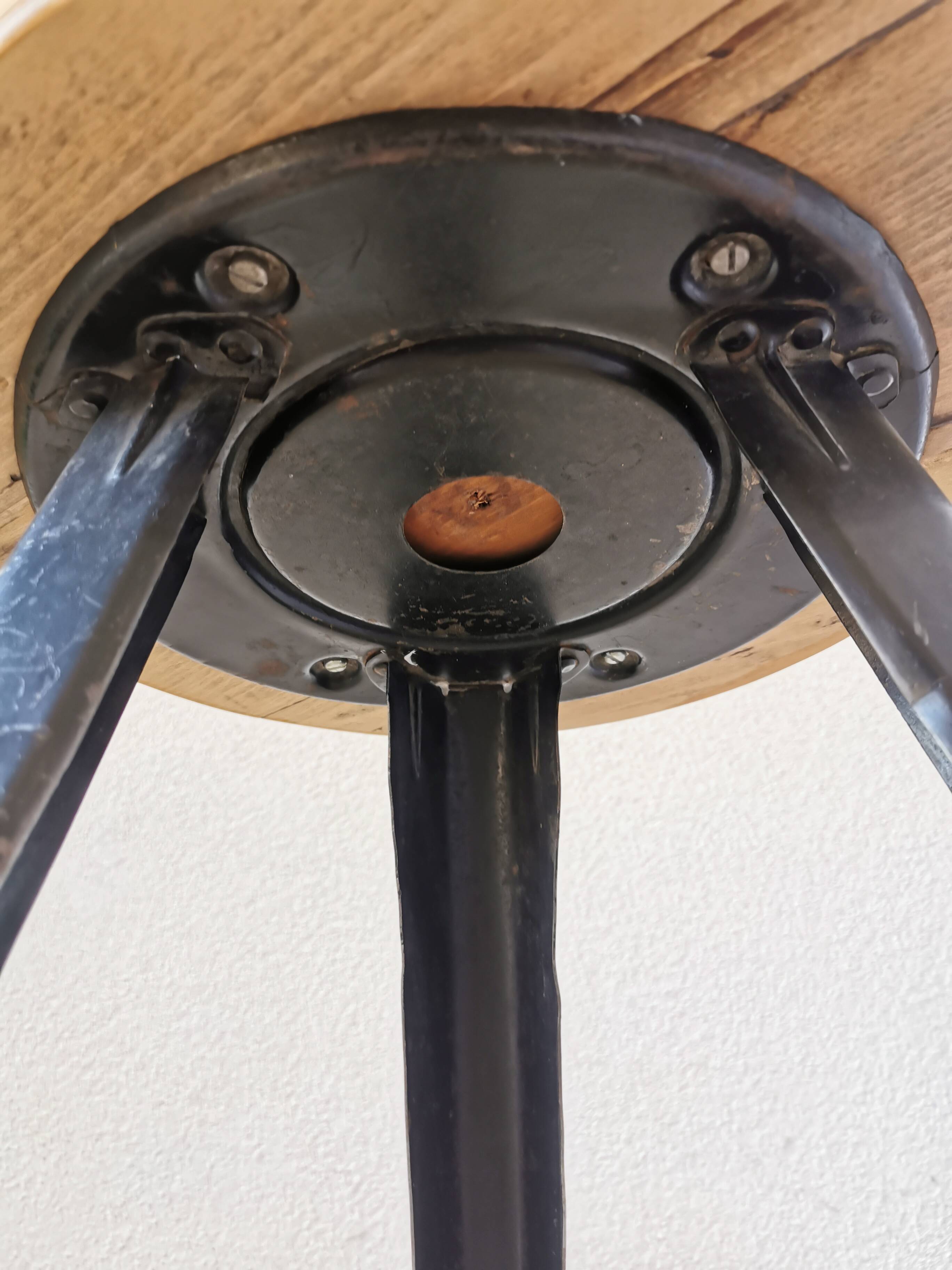 Tabouret de bar industriel vintage en bois et métal