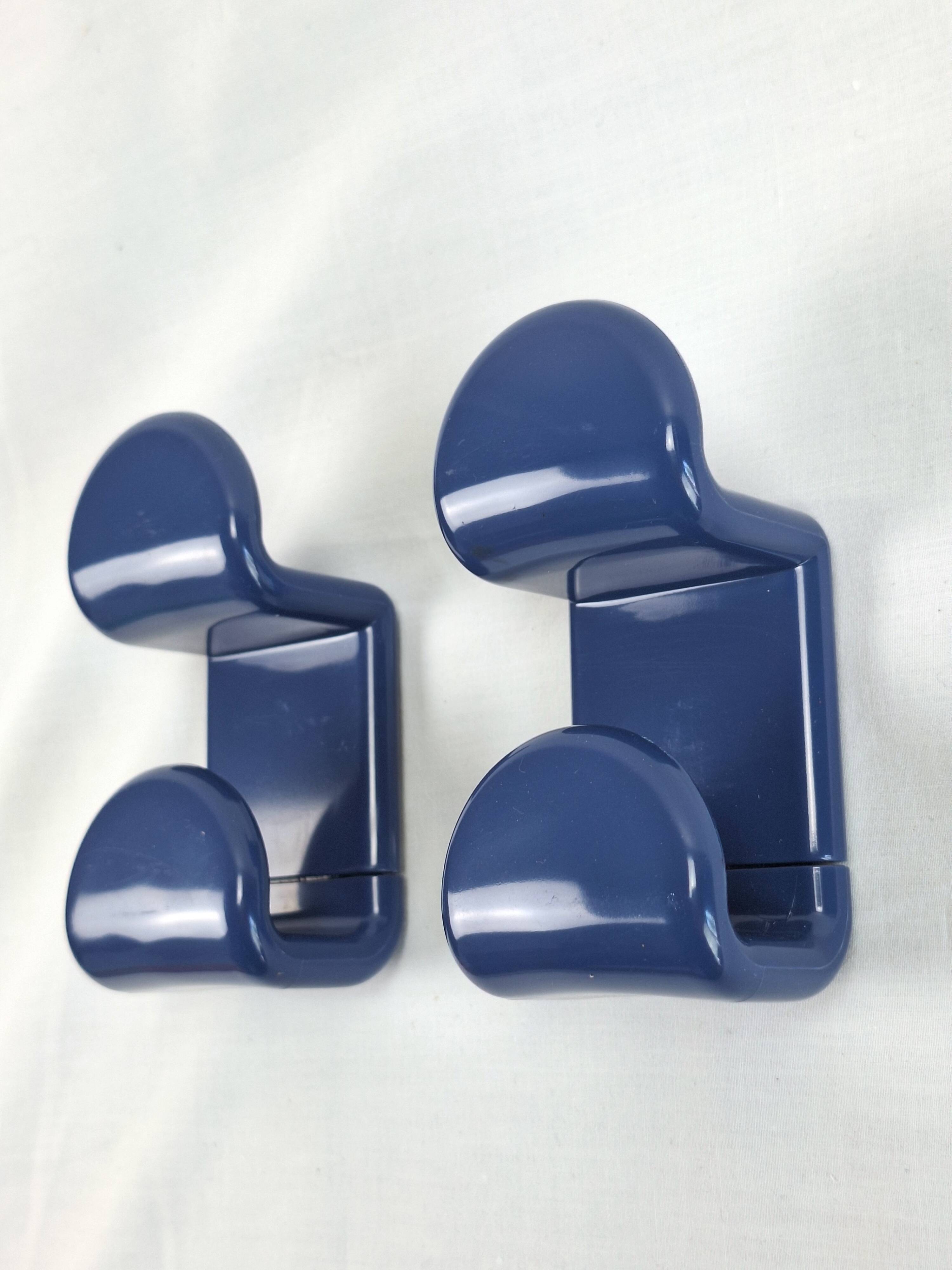 Pair of Gedy 1970s hooks in vintage space age ABS