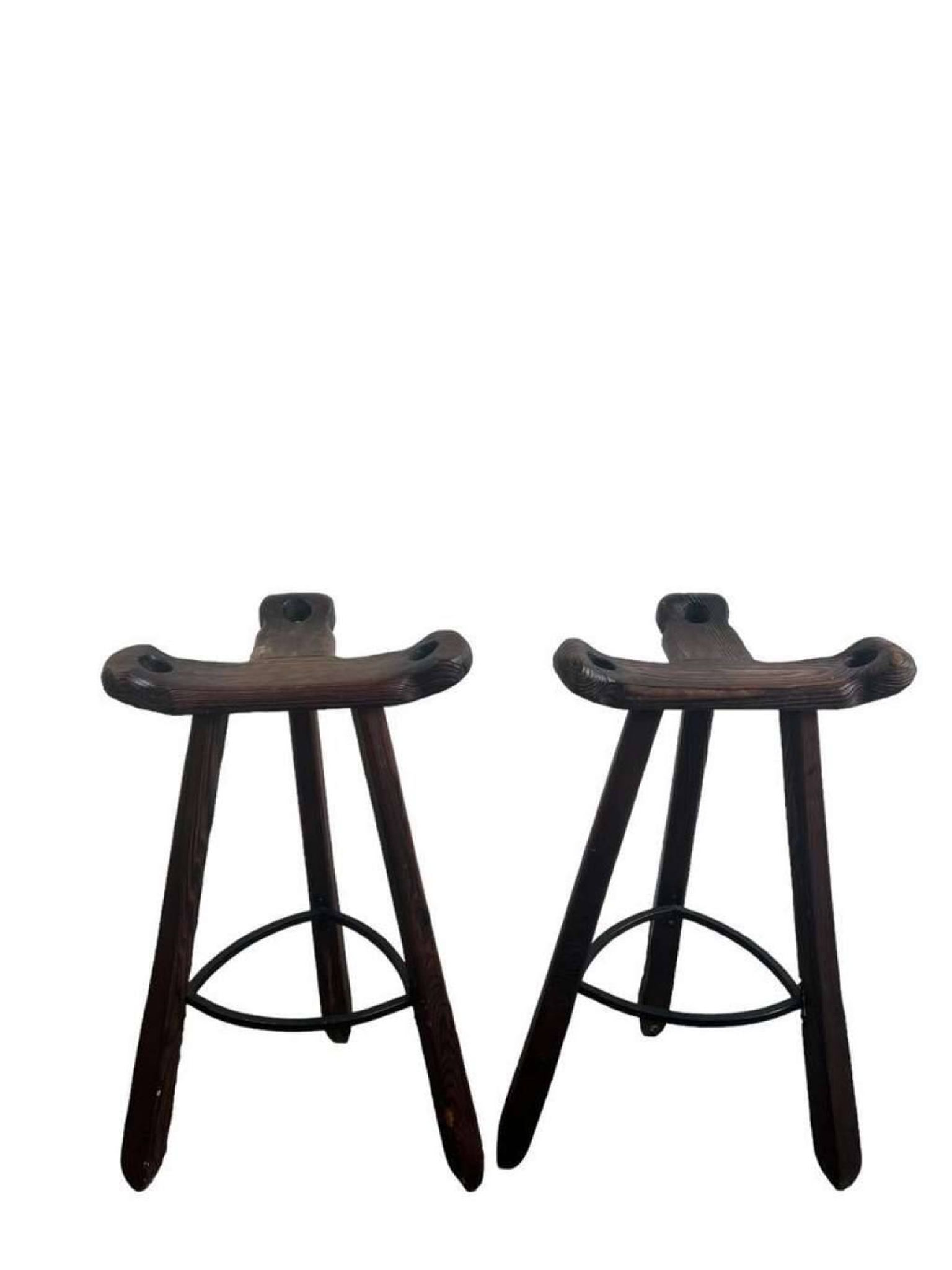 Set of 2 vintage spanish brutalist stools / bar stools