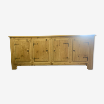 sideboard