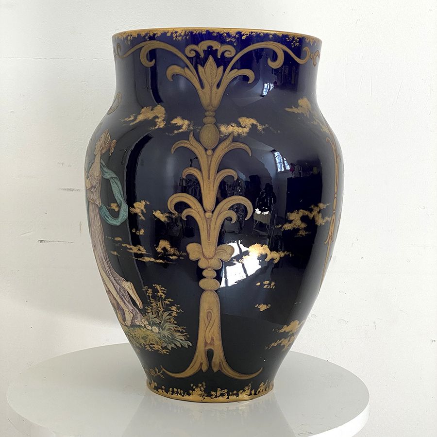 Vase HD and Faience Co. of Choisy the King