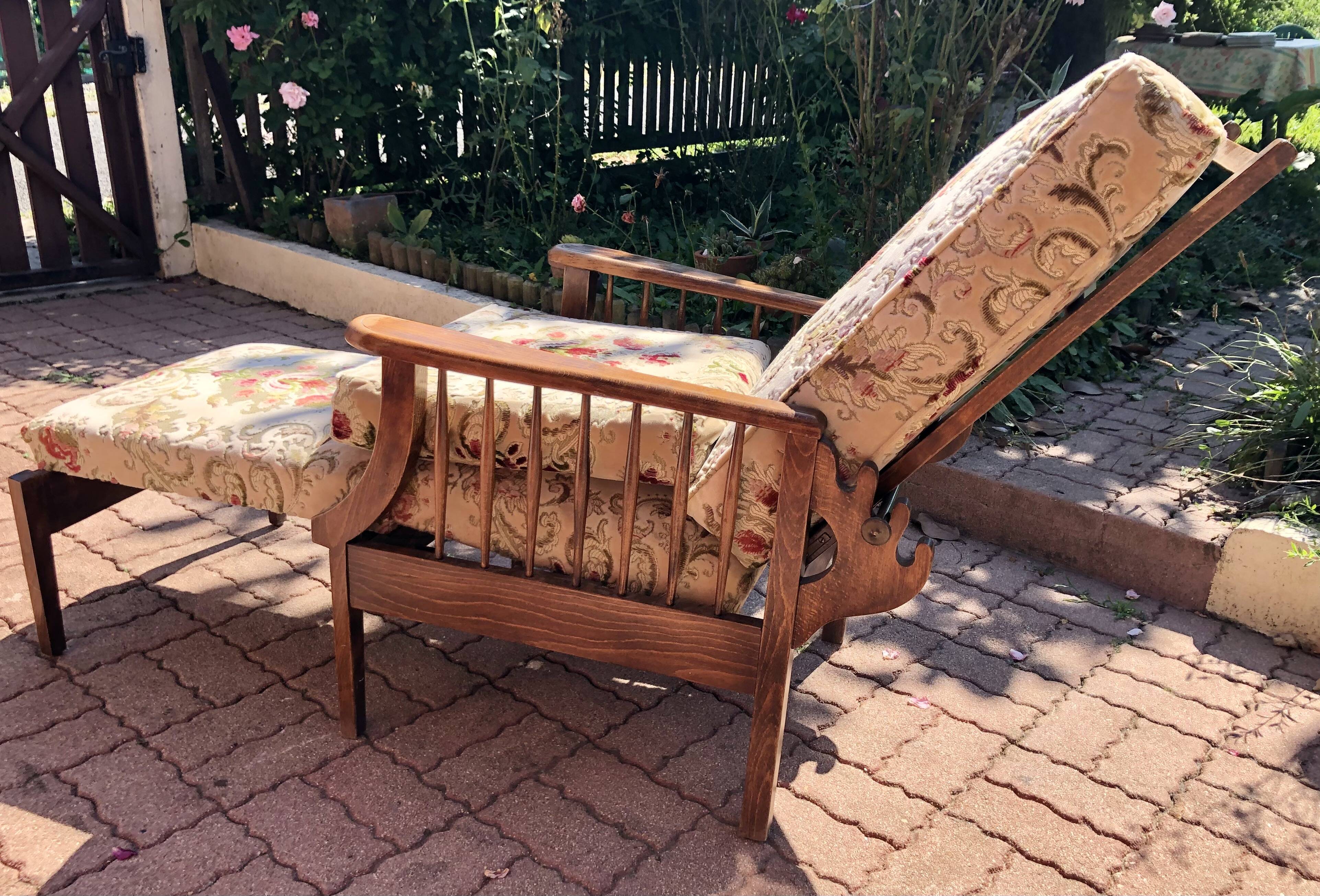 Armchair / long liner rest chair called 'Morris Armchair' Period 1920