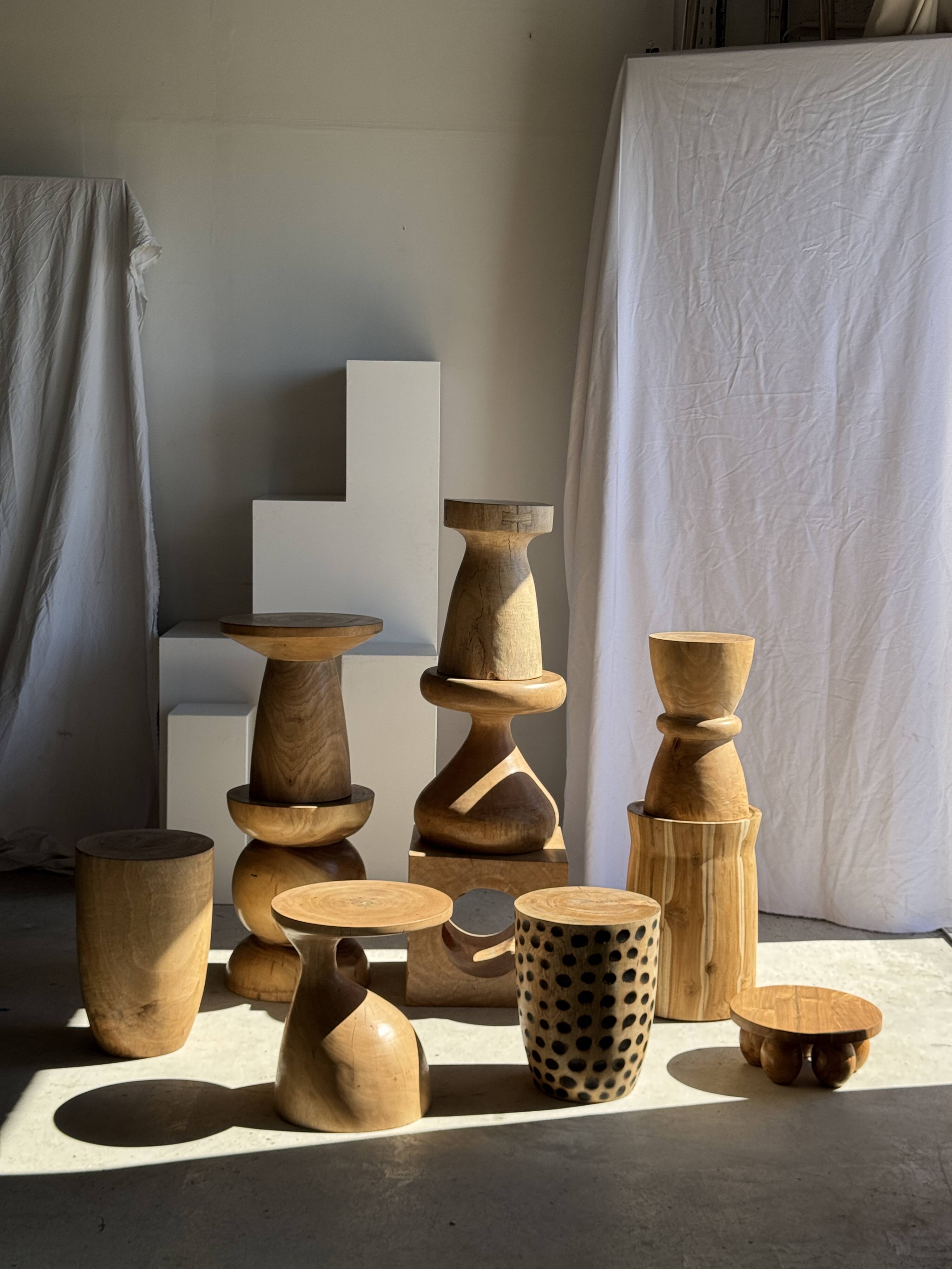 Coffee table, or openwork cubic stool in natural monoxyle mango wood H40.