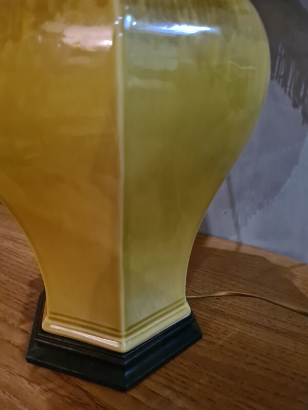 Lampe asia socle bois abatjour  coton chiné avec perle de bois   70x40