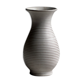 Petit vase strié blanc col évasé