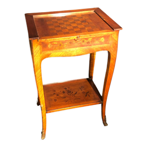 Table d'appoint et à