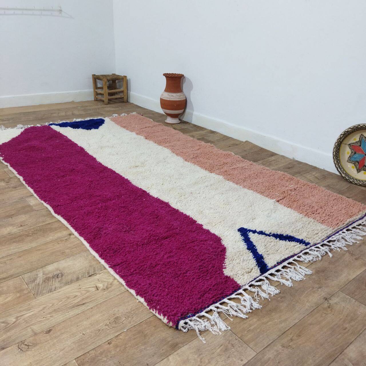 Handmade Moroccan Berber rug 260 x 160 cm
