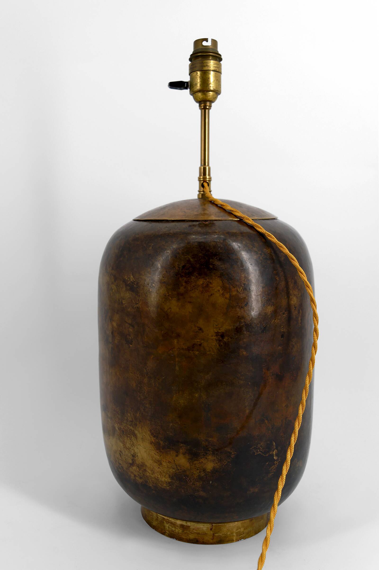 Art Deco modernist lamp in patinated brass, circa 1930.