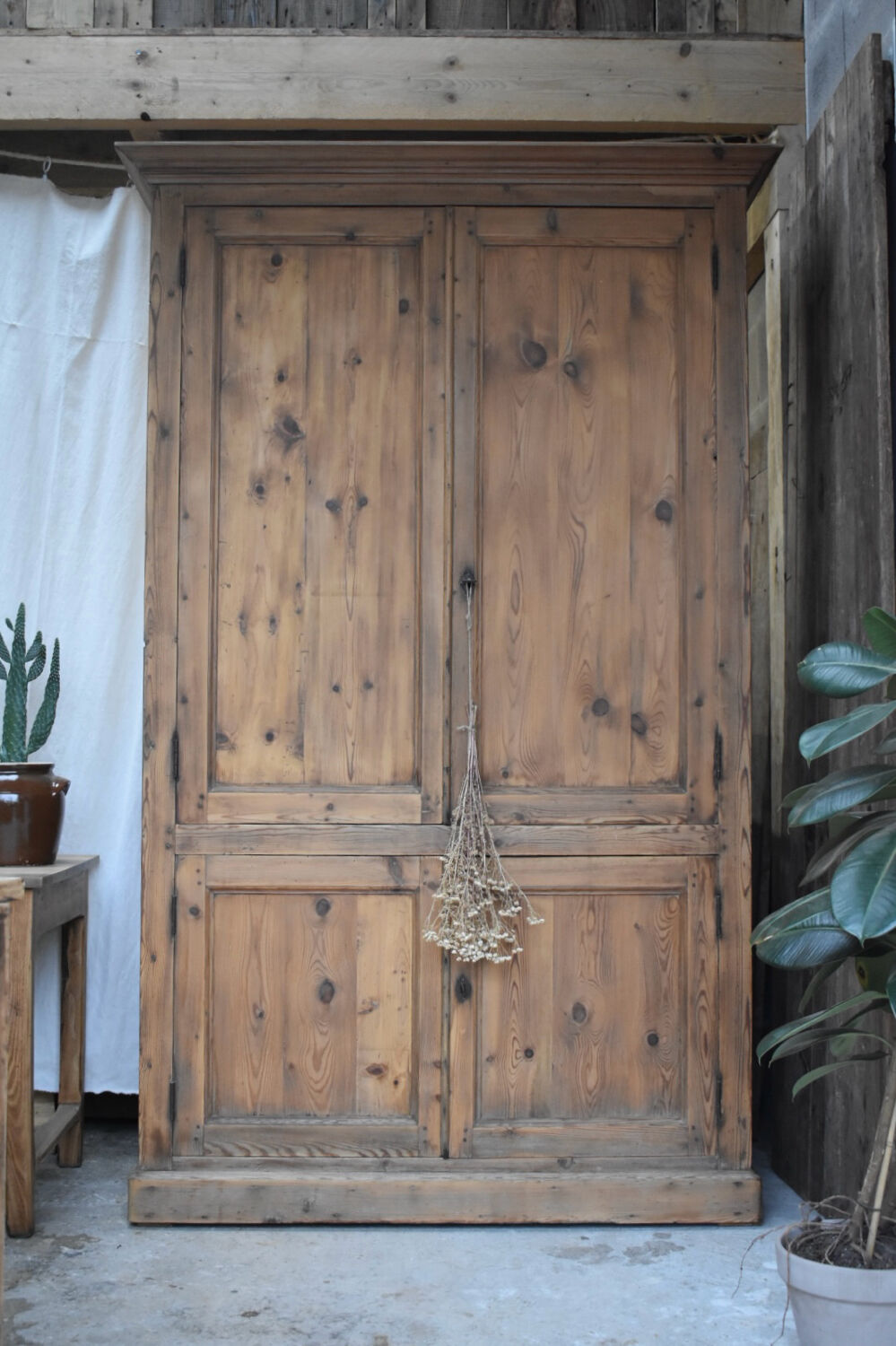 Armoire