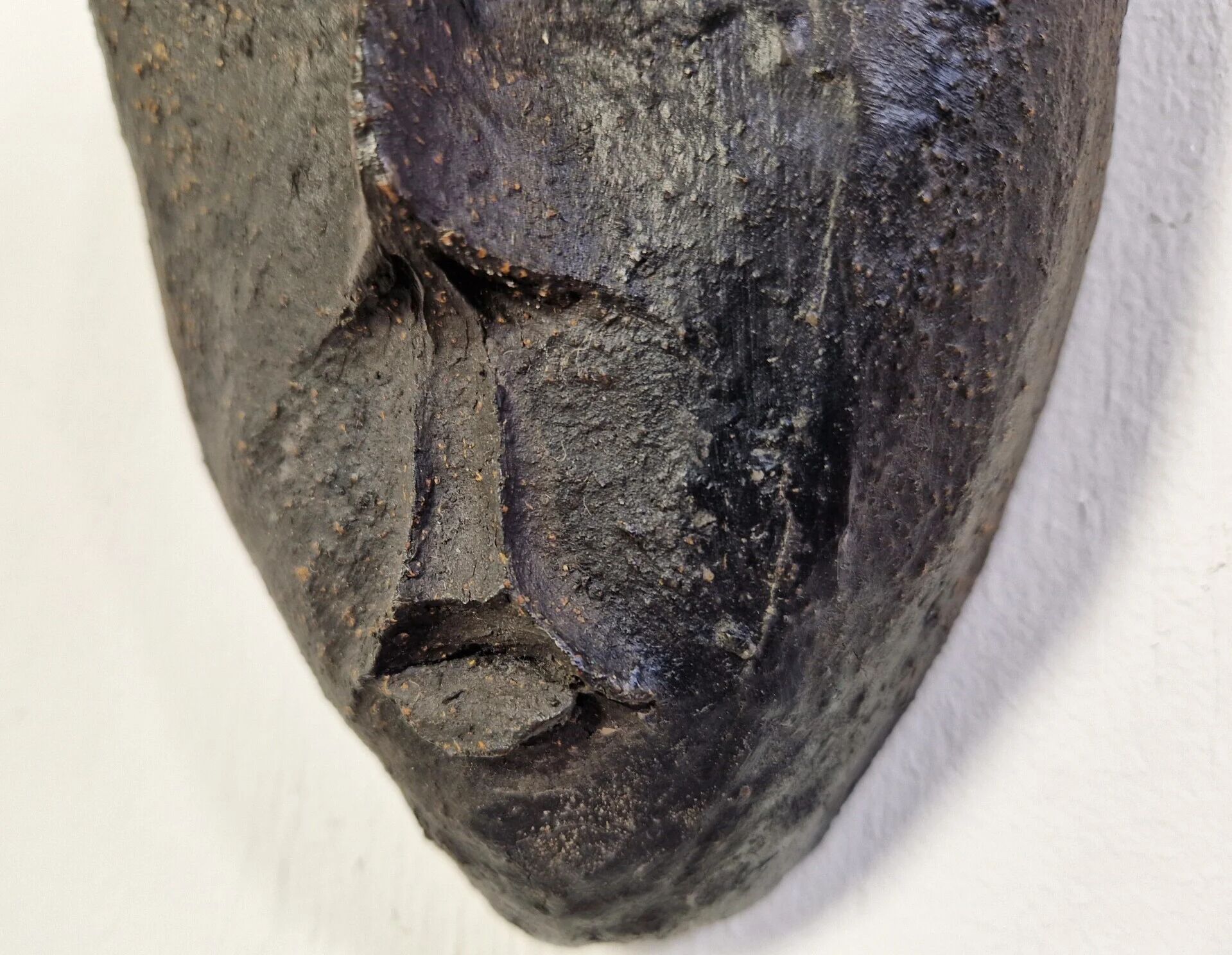 Grog clay wall mask | 20th century
