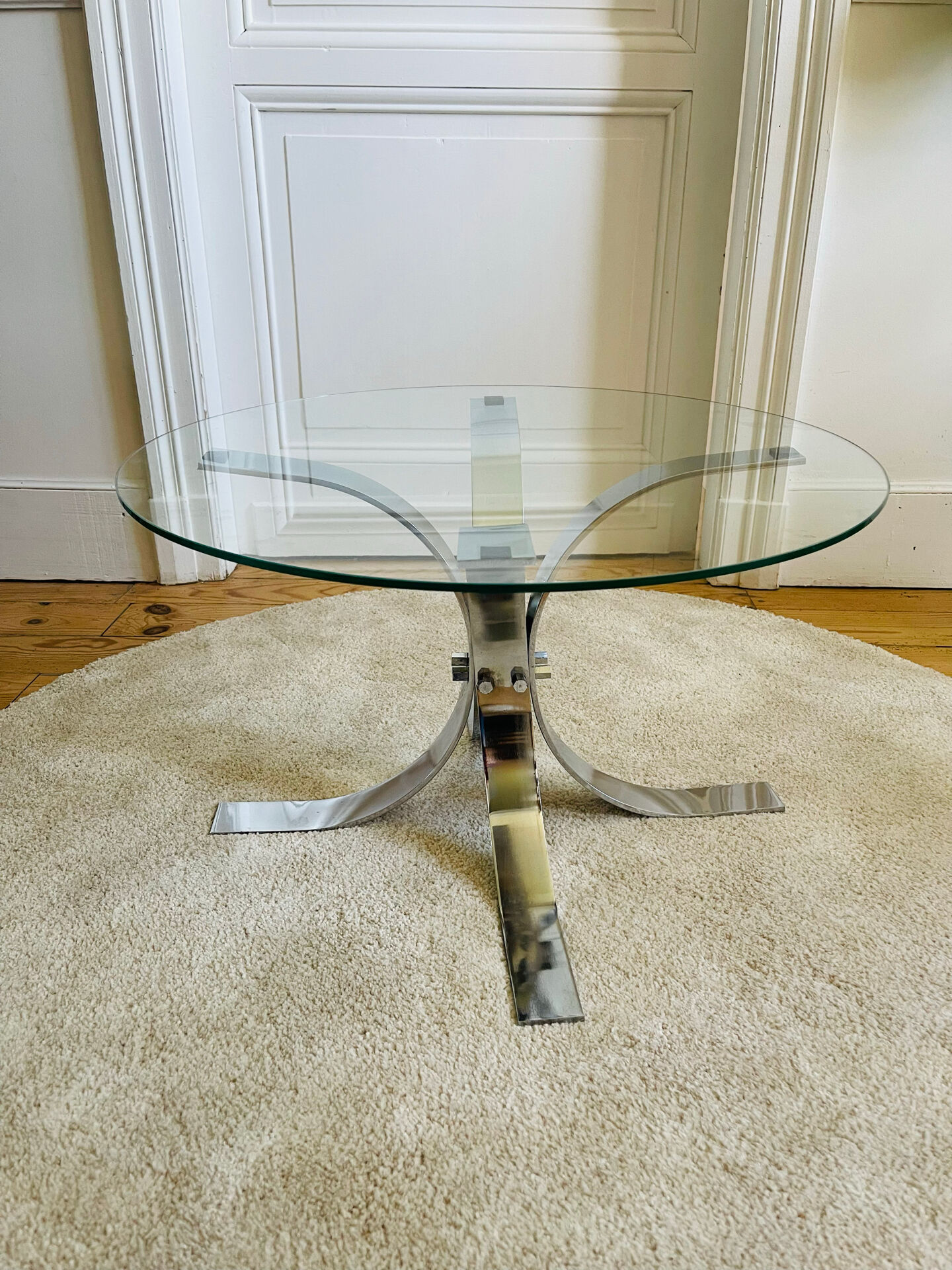 Table basse vintage en verre et chrome